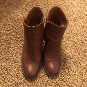 Brown comfy leather booties